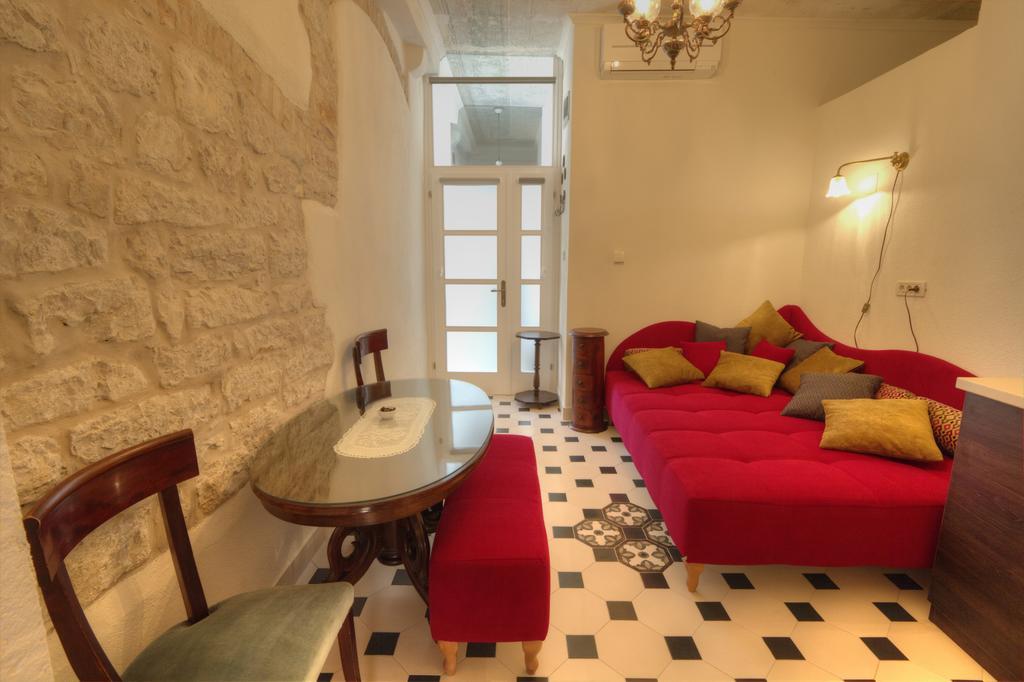 Apartment Petrizio *
